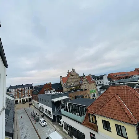 Apartment Aday - The Swanky Hjorring